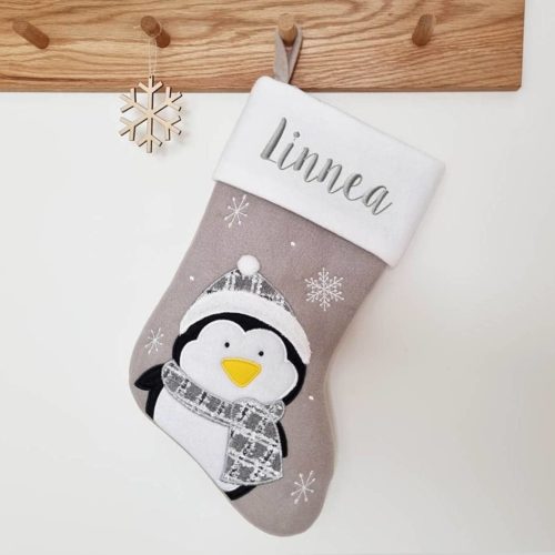 Pingvin grå julstrumpa med namn, 45 cm