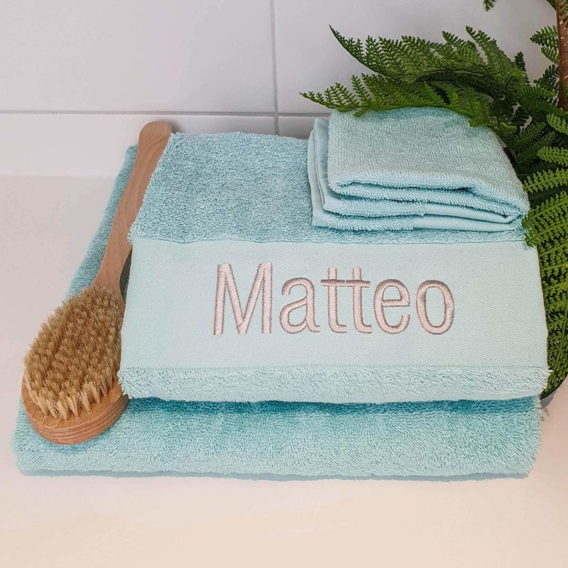 Handduk med namn mint OEKO TEX 174 V 228 lj din brodyr TeddyPost