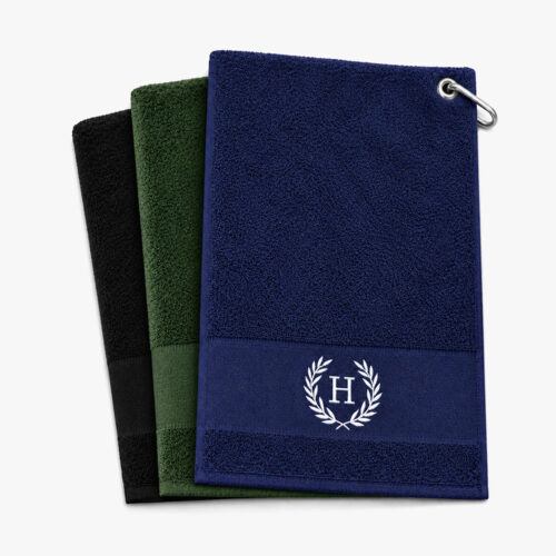 Personalized golf towel with wreath